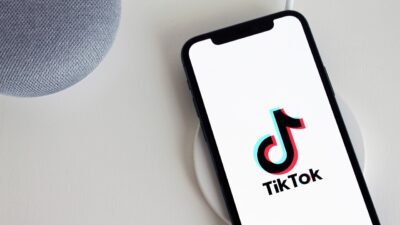 ilustrasi tiktok shop