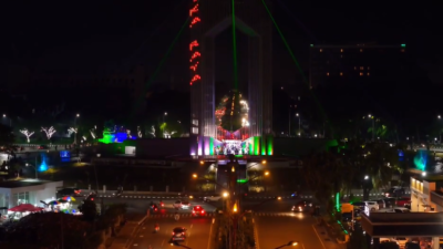 Suasana bundaran besar Palangka Raya di Malam Hari