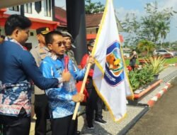 Pj Bupati Murung Raya Lepas Kontingen Mura Festival Budaya Isen Mulang 2024
