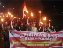 Pemkab Murung Raya Gelar Pawai Obor Meriahkan HUT ke-79 RI