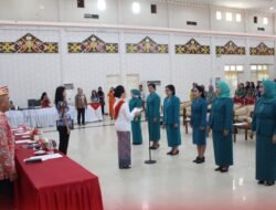Pj Ketua TP-PKK Mura Lantik 7 Bunda PAUD Kecamatan