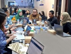 PPID Utama Dikskominfo SP Mura Ikuti Visitasi Monev Keterbukaan Informasi Publik 2024
