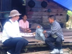 Bupati Mura Salurkan Bantuan untuk Warga Kurang Mampu