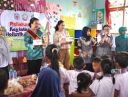Bunda PAUD Mura Kunjungi TK di Murung Raya, Tekankan Pentingnya Pendidikan Karakter Anak Sejak Dini