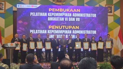 Prestasi Gemilang Dr. Munawar Khalil di Pelatihan Kepemimpinan Administrator Nasional