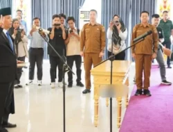 Tingkatkan Kualitas Layanan dan PAD, Bupati Heriyus Tantang Direktur Perumda Baru Lakukan Pembenahan Total