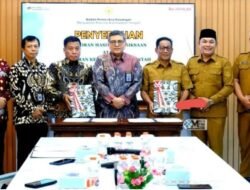 Rumiadi Berikan Penghargaan Pada Pemkab Mura Raih Opini WTP dari BPK RI