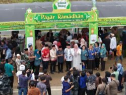 Pastikan Ketertiban Pasar, Pimpinan DPRD Dina Maulidah Tinjau Kesiapan Sarana UMKM