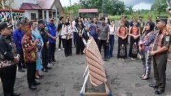 Junjung Adat Istiadat, Pemkab Mura Sambut Kajari Baru dengan Prosesi Potong Hompong