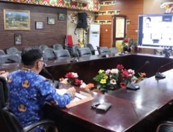 Pemkab Mura Hadiri Pembekalan Virtual Mahasiswa KKN Universitas Palangka Raya