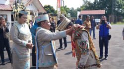 Bupati Mura Sambut Hangat Kedatangan Gubernur Kalteng di Bandara Dirung Lingkin