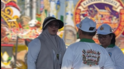 Wakil Ketua I DPRD Mura Puji Kemeriahan Karnaval Budaya HUT ke-24