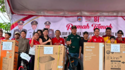 Semarakkan HUT ke-81 RI di Tanah Siang, Ketua Komisi II DPRD Mura Bebie Hadiri Jalan Sehat Bersama Warga