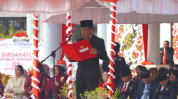 Bacakan Teks Proklamasi di HUT ke-81 RI, Ketua DPRD Mura Rumiadi Ajak Warga Maknai Kemerdekaan