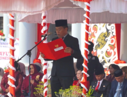 Bacakan Teks Proklamasi di HUT ke-81 RI, Ketua DPRD Mura Rumiadi Ajak Warga Maknai Kemerdekaan