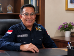 Momen Kelulusan Pelajar, Ketua Komisi I DPRD Murung Raya Rejikinoor Desak Perluasan Beasiswa Afirmasi Desa